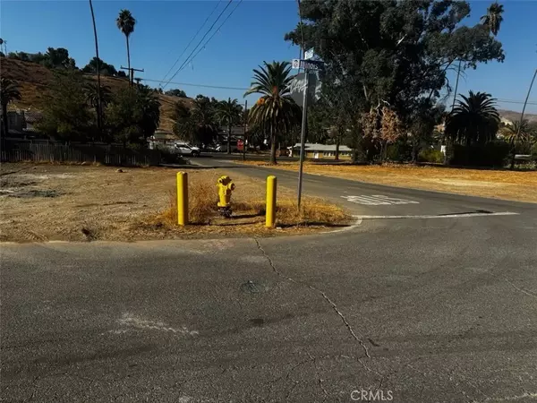 Lake Elsinore, CA 92530,0 Illinois