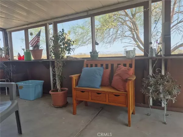 Joshua Tree, CA 92252,63737 Gibson Road