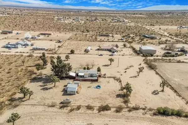 Phelan, CA 92371,13378 Paramount Road