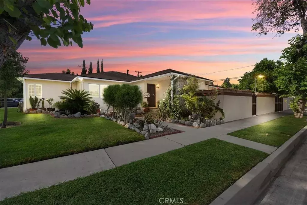 Santa Fe Springs, CA 90670,9504 Houghton Avenue