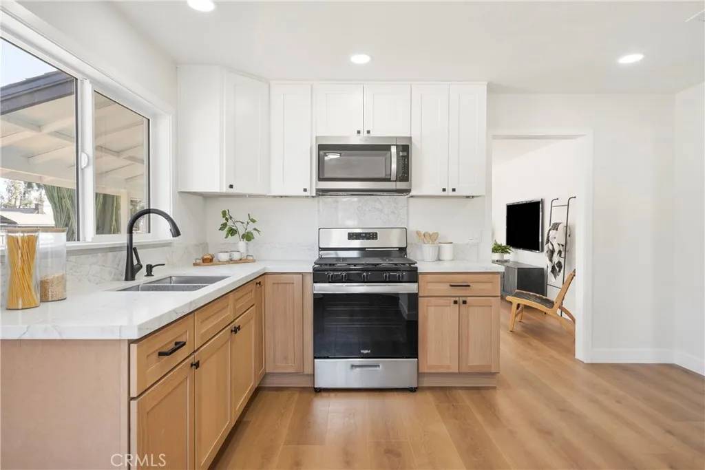 Pomona, CA 91766,11268 Roswell Avenue
