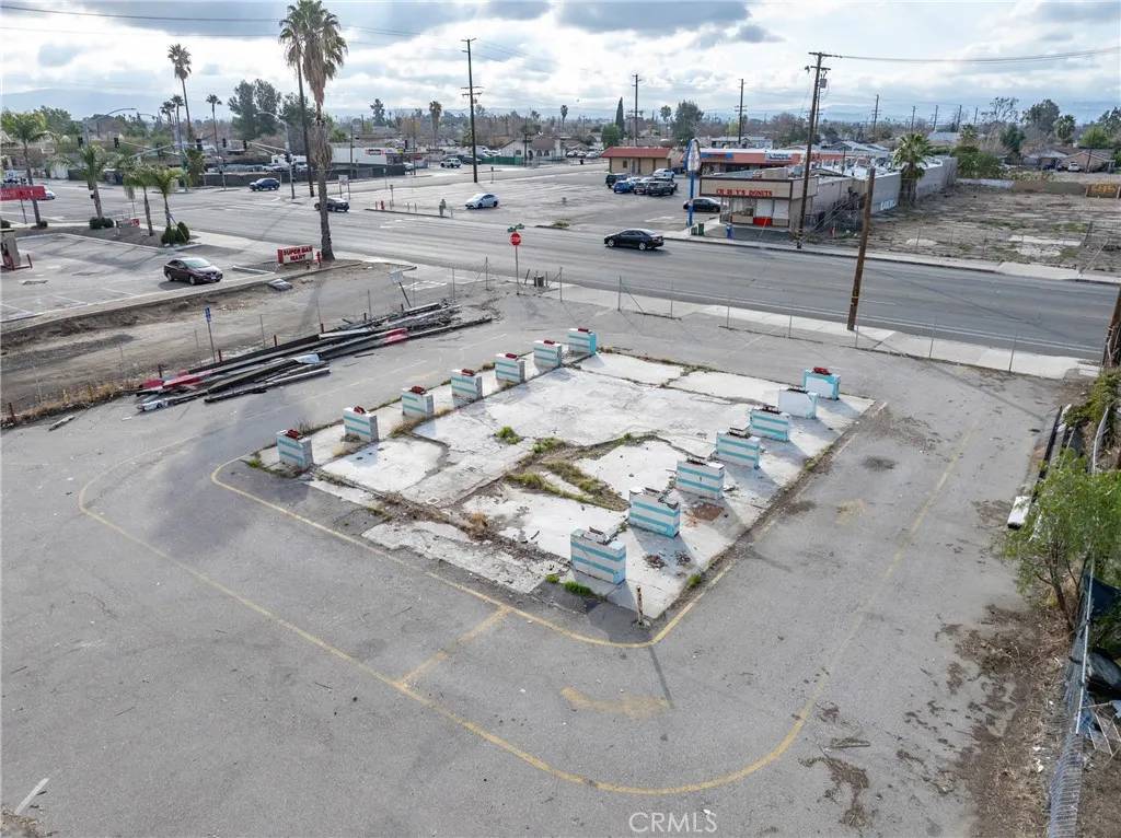 26468 Baseline, Highland, CA 92346