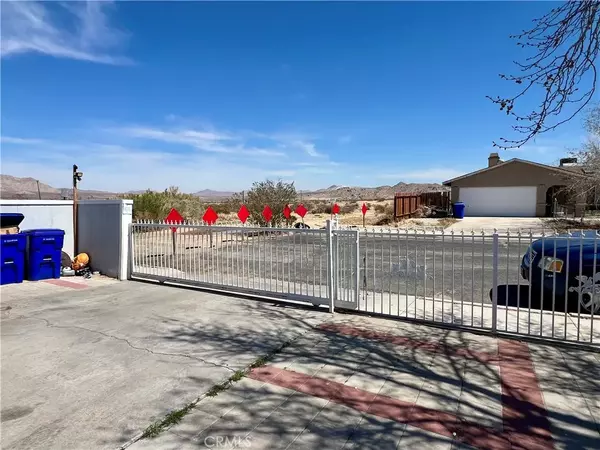 Victorville, CA 92394,16388 Victoria Drive