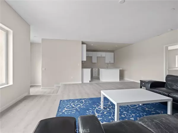 Hesperia, CA 92345,8411 Buckthorn Avenue