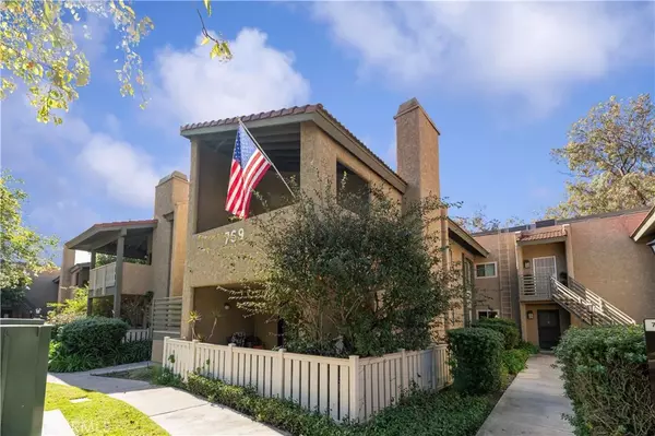 769 Birchpark Circle #207,  Thousand Oaks,  CA 91360