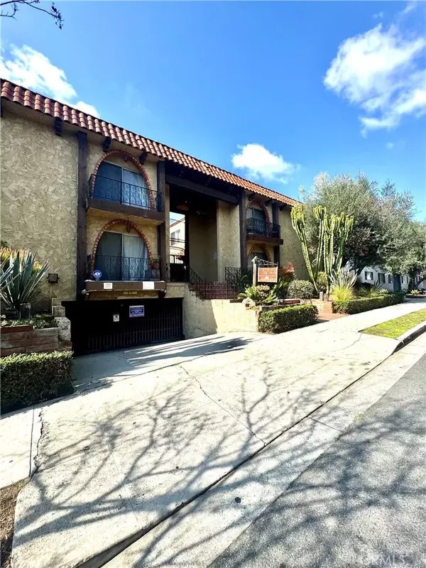 Inglewood, CA 90302,727 N Eucalyptus Avenue #5