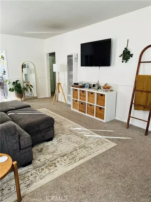 La Verne, CA 91750,2372 5th Street