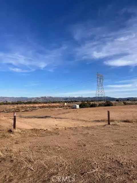 Hesperia, CA 92344,6075 Mesa Linda