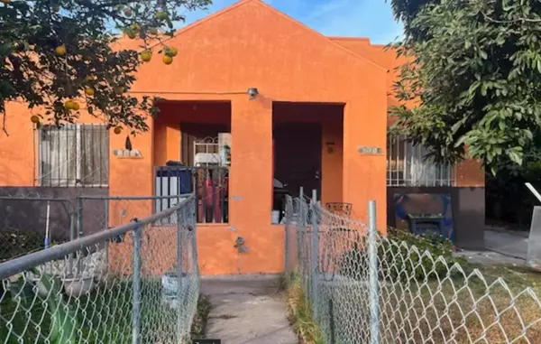 Compton, CA 90220,201 W Raymond Street