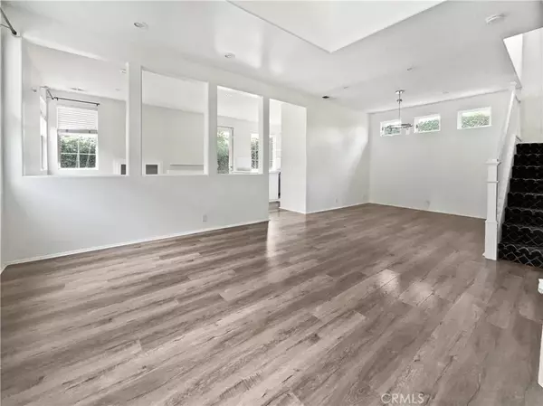 Thousand Oaks, CA 91362,2944 Capella Way