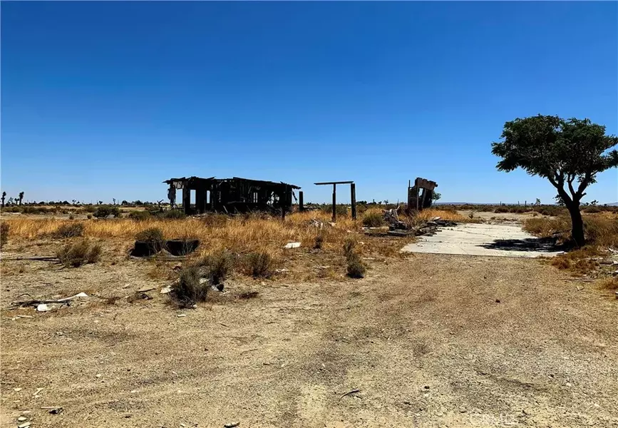 47516 20th Street East, Lancaster, CA 93535