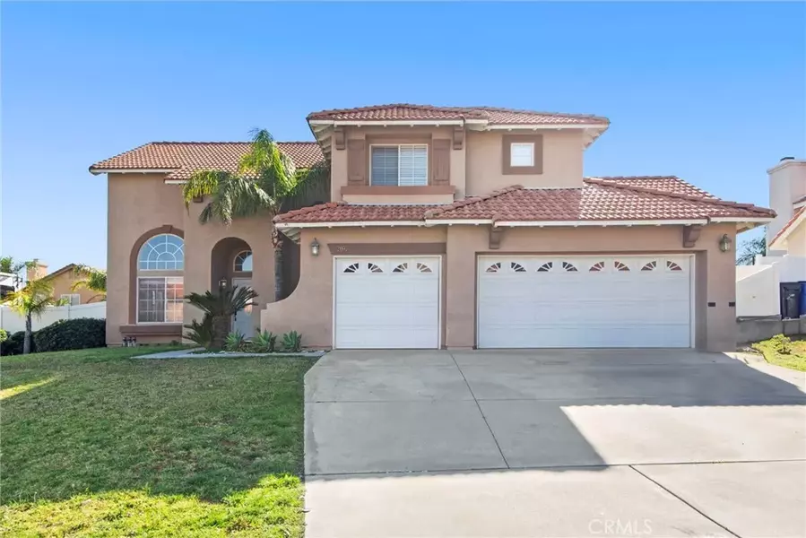 2073 W Summerset Drive, Rialto, CA 92377