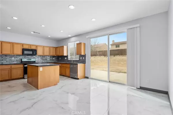 Victorville, CA 92395,13242 El Cabo Court