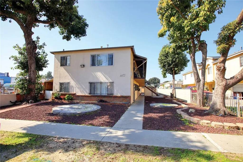 6335 Loma Vista Avenue, Bell, CA 90201