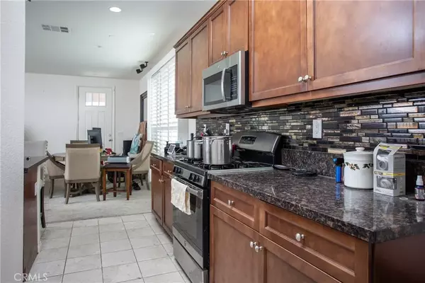 Rialto, CA 92376,687 S Mandarin Lane