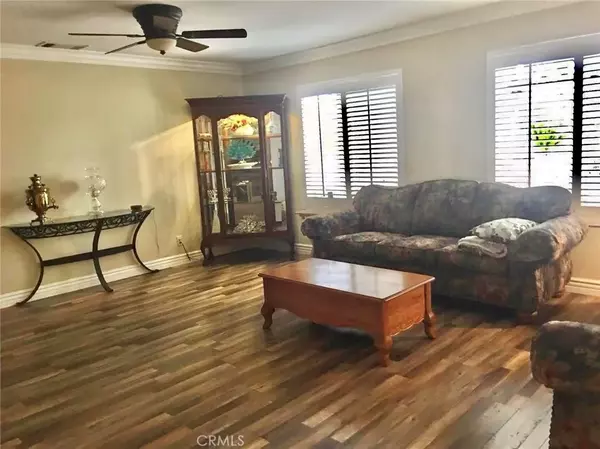 Corona, CA 92883,8982 Dahlia Drive
