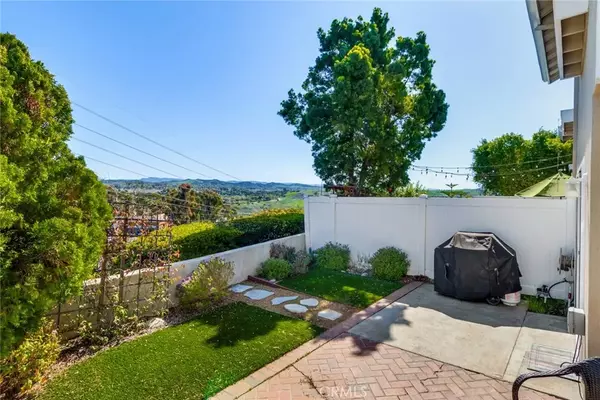 Mission Viejo, CA 92691,27676 Falkirk #94
