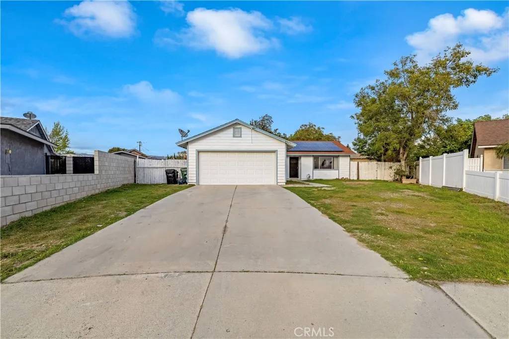 9517 Magnolia, Bloomington, CA 92316