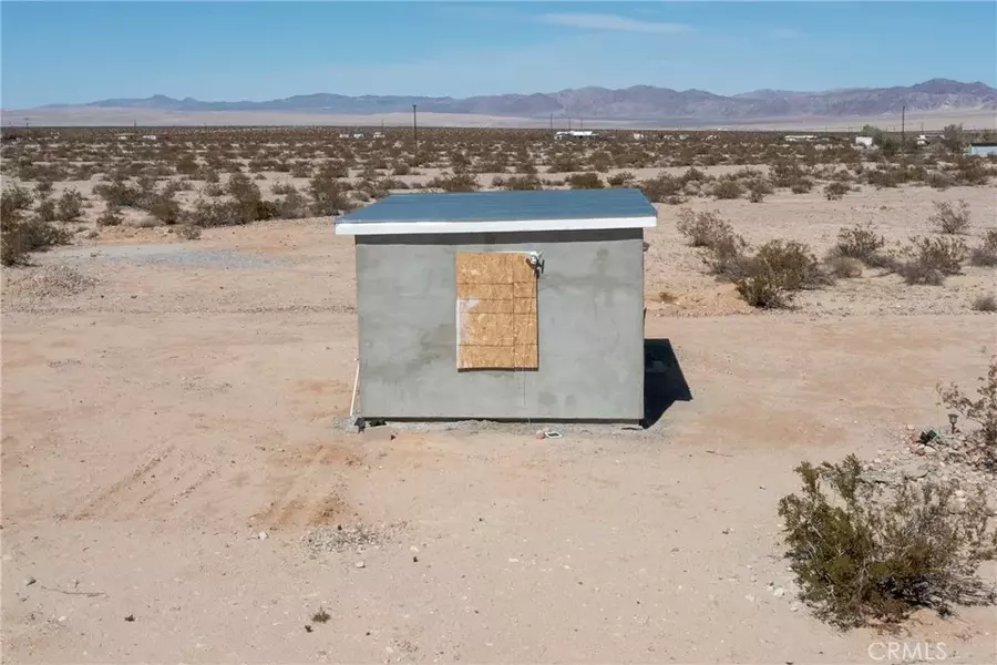 660 Highnoon, 29 Palms, CA 92277