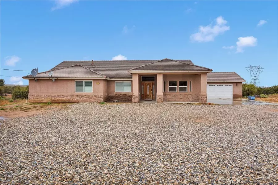 5378 Bellflower Street, Oak Hills, CA 92344