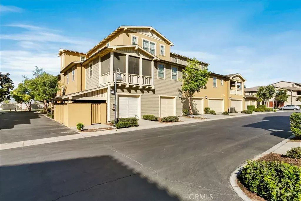 Ontario, CA 91761,3259 S Edenglen Avenue #7