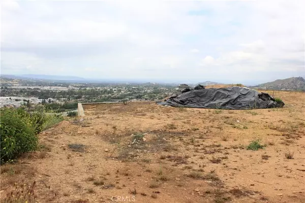 La Verne, CA 91750,4506 Broken Spur