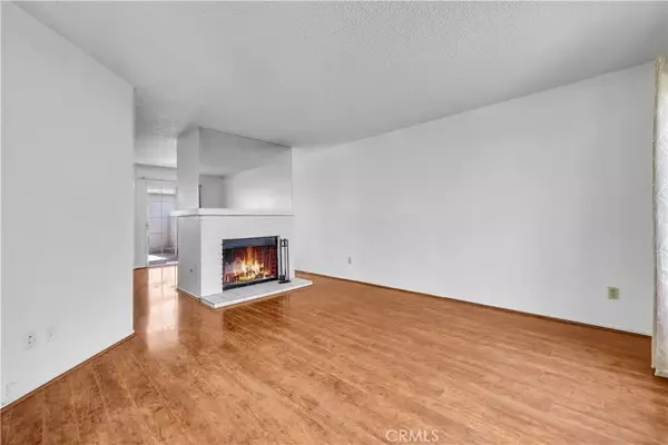 Rialto, CA 92376,176 W Walnut Avenue #F