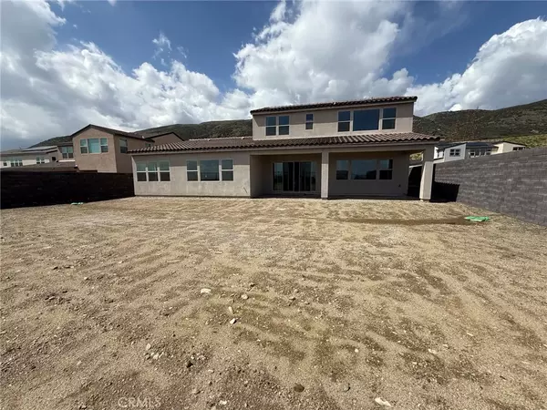 Fontana, CA 92336,15981 Conservatory Drive