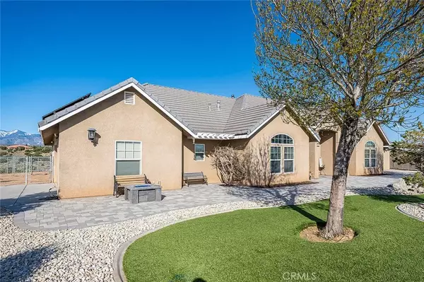 Oak Hills, CA 92344,7922 Los Palmas Drive