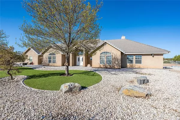 Oak Hills, CA 92344,7922 Los Palmas Drive