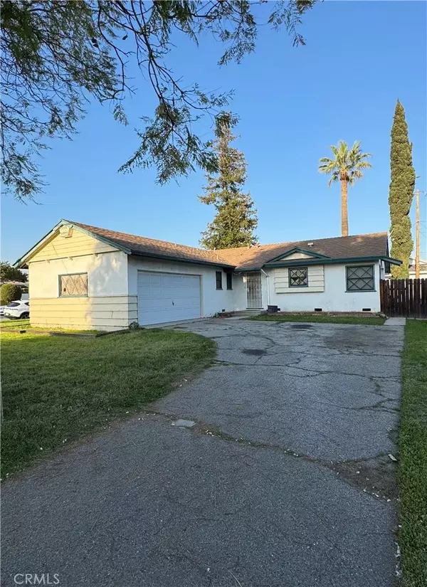 300 S 1st Avenue, Covina, CA 91723