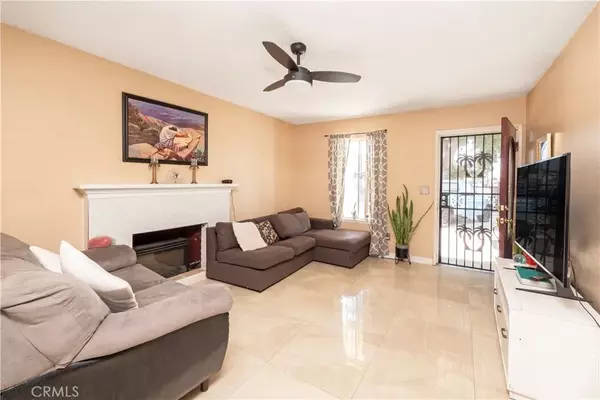 Rialto, CA 92376,334 S Sycamore Avenue