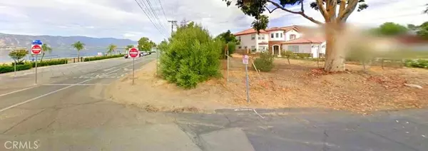 Lake Elsinore, CA 92530,501 W Lakeshore