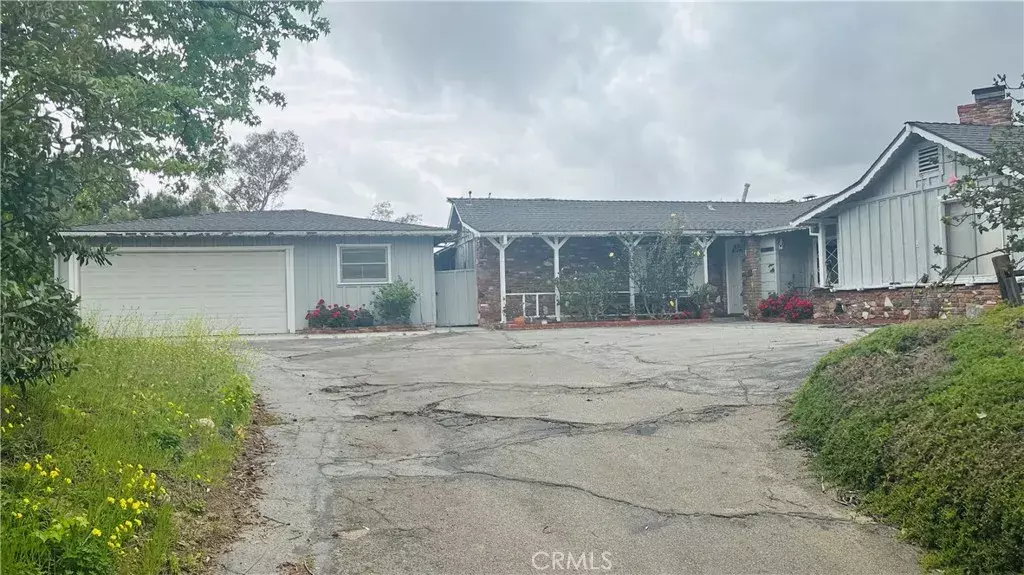 6290 E Rio Grande Drive, Anaheim, CA 92807