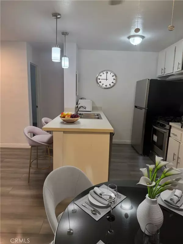 Lawndale, CA 90260,4727 W 147th Street #116