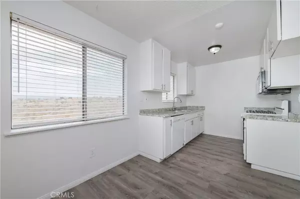 Victorville, CA 92395,16518 Avalon Avenue