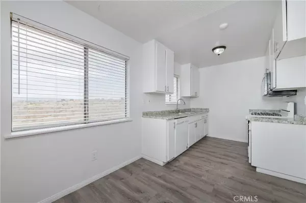 Victorville, CA 92395,16518 Avalon Avenue