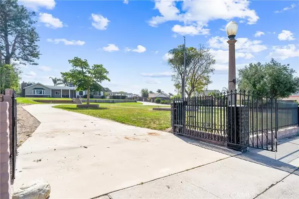 Rialto, CA 92376,1029 S Willow Avenue