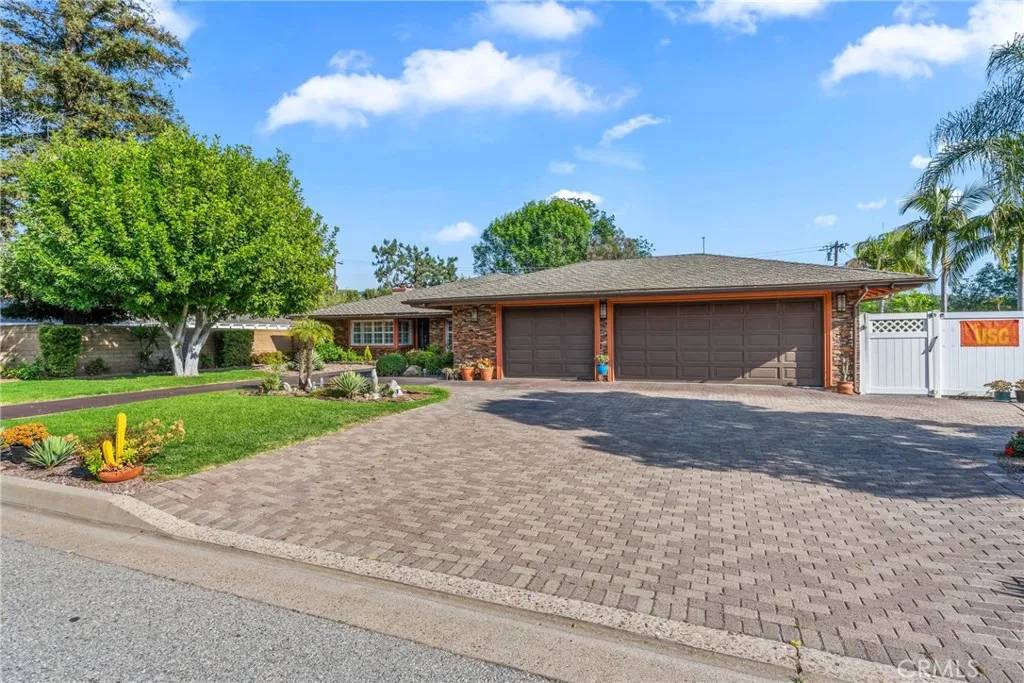 Brea, CA 92823,130 Mariposa Way