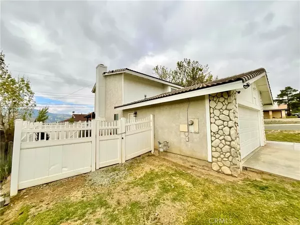 Banning, CA 92220,1078 W King Street