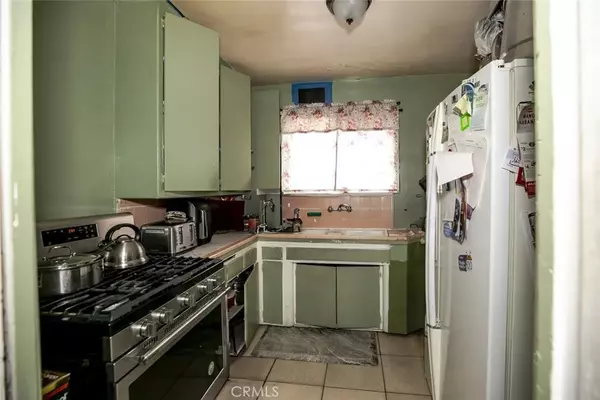 Sun Valley, CA 91352,7347 Bakman Avenue