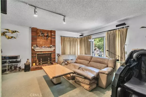 San Dimas, CA 91773,951 Calle Primavera