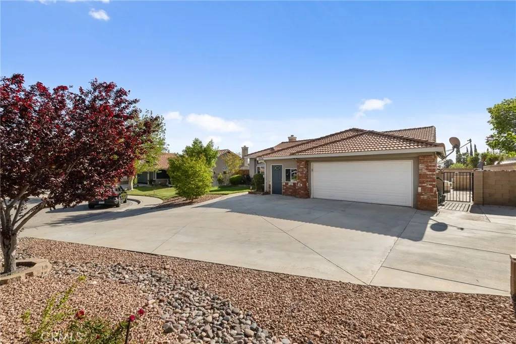 Palmdale, CA 93551,39434 Basalt Court