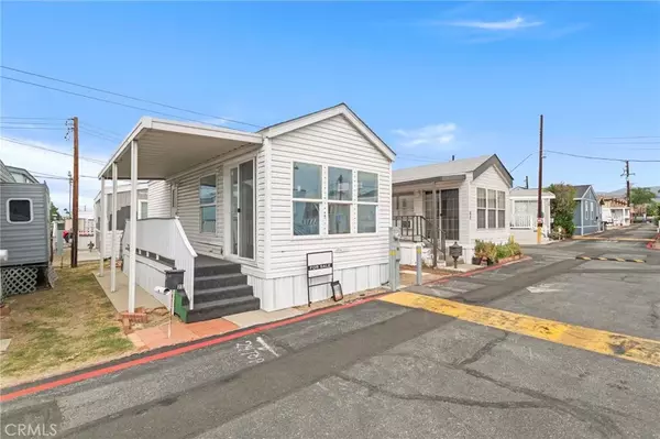 Covina, CA 91724,19548 Cypress #33