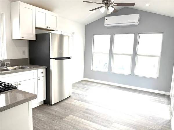 Covina, CA 91724,19548 Cypress #33