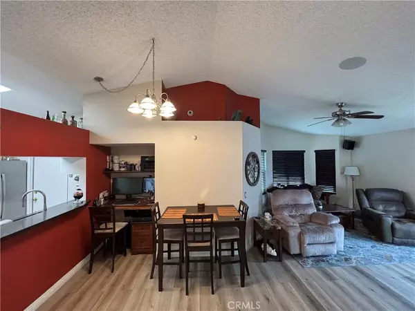 Fontana, CA 92335,15957 Randall Avenue #34