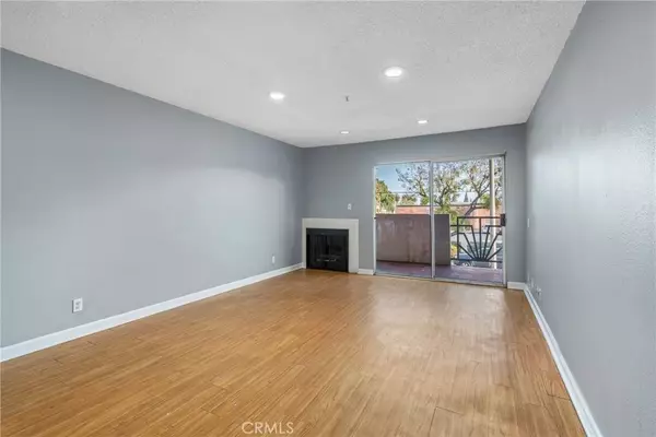 Santa Ana, CA 92701,450 E 4th Street #127