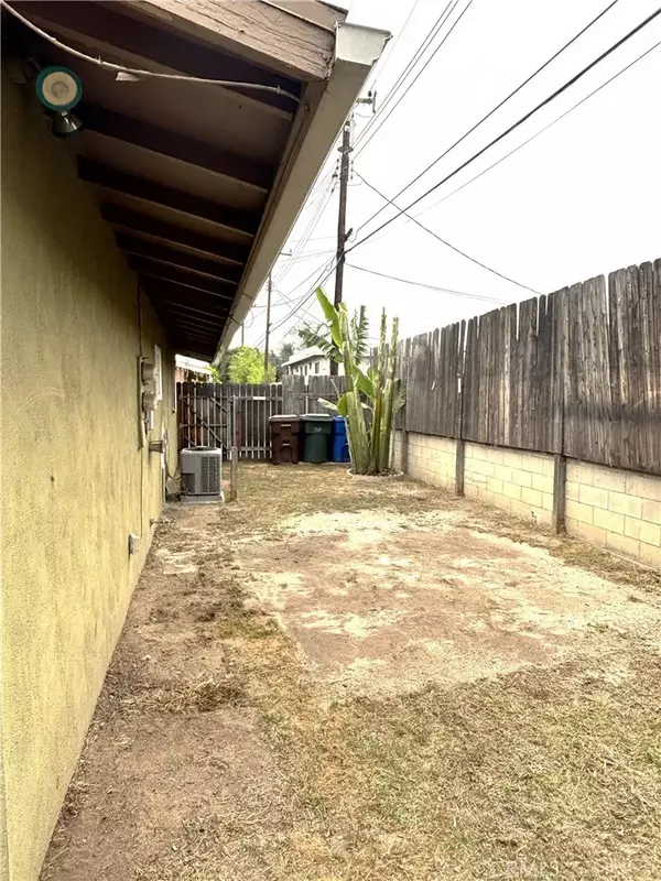 La Puente, CA 91744,1823 Aileron Avenue