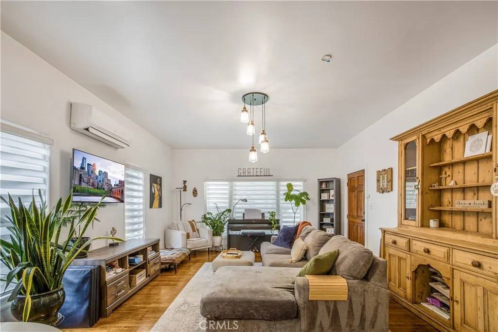 La Verne, CA 91750,2325 Bonita Avenue