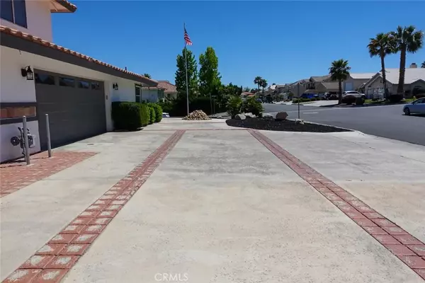 Victorville, CA 92395,13135 Candleberry Lane